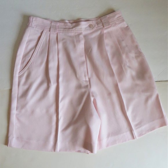 LILY'S Ladie's Light Pink Pleated Shorts Size 12 - Picture 1 of 6
